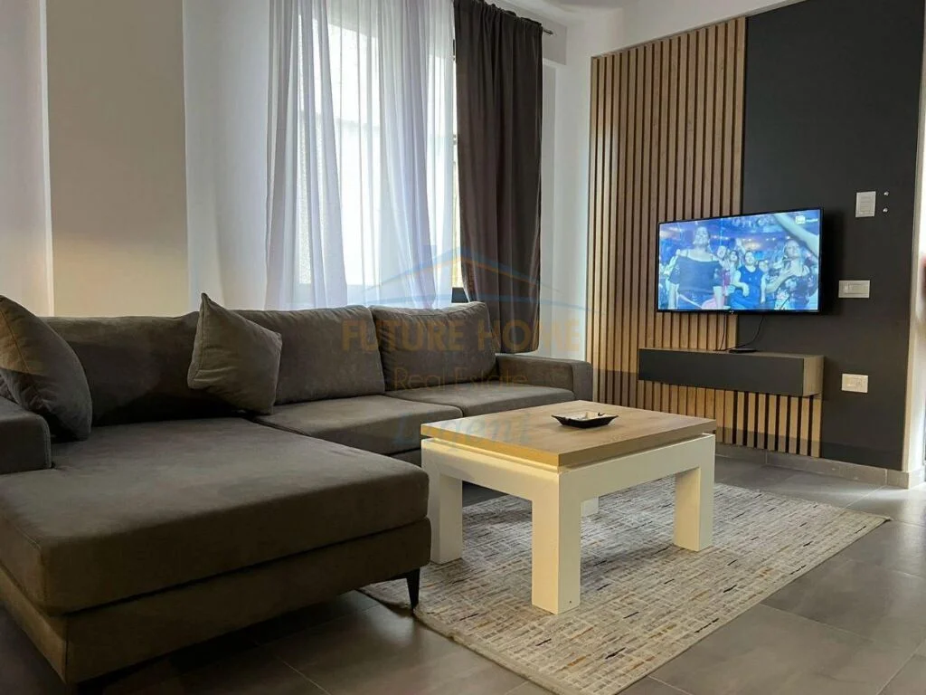 Qera, Apartament 1+1, Selitë, 550 Euro,Tiranë.