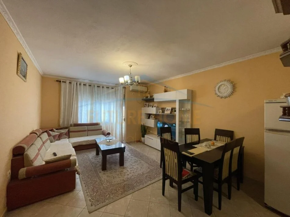 Tirane, shes 2+1+Ballkon Kati 5, 114 m² 140.000 € (rruga teodor keko astir)