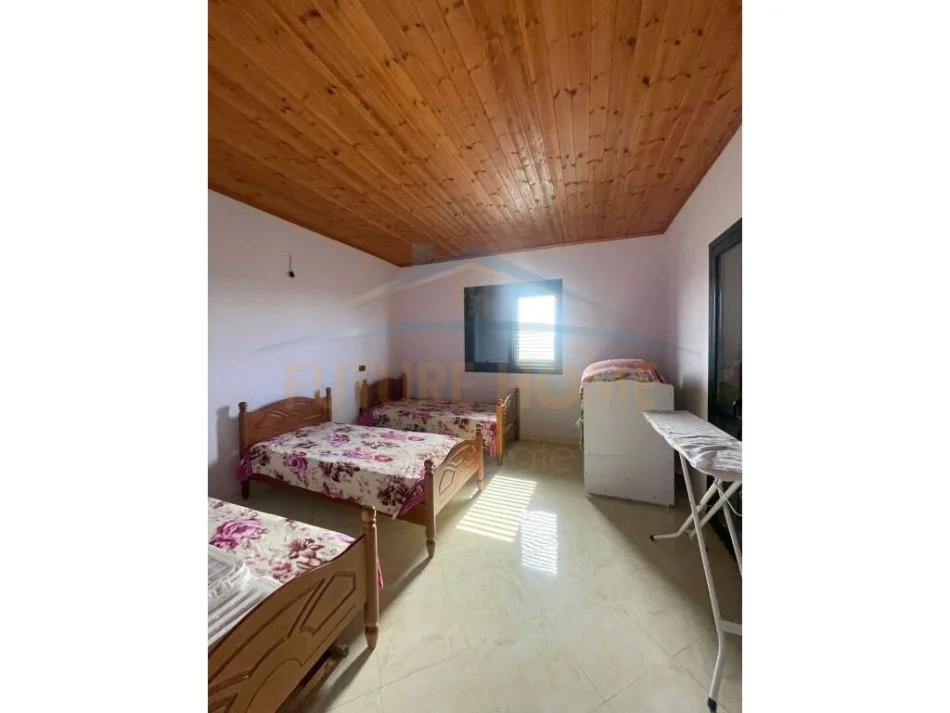 Durres, shitet Vile 5+1+Aneks+Ballkon, Kati 0, 400 m² 480,000 € (ARAPAJ,DURRES)