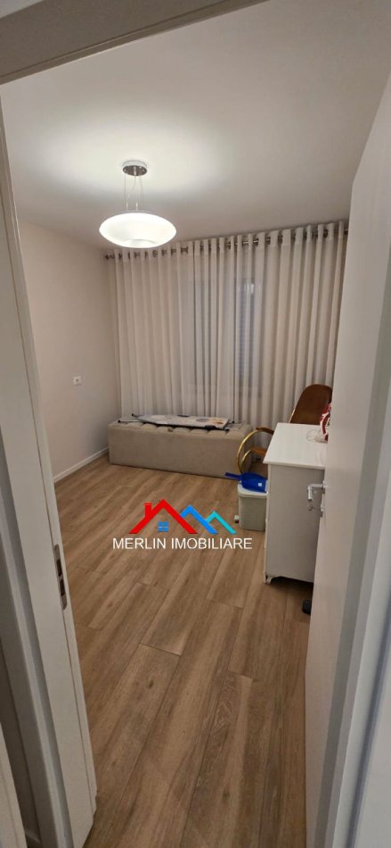 Tirane, jepet me qera apartament 2+1+Ballkon Kati 3, 75 m² 780 € (MYSLYM SHYRI)