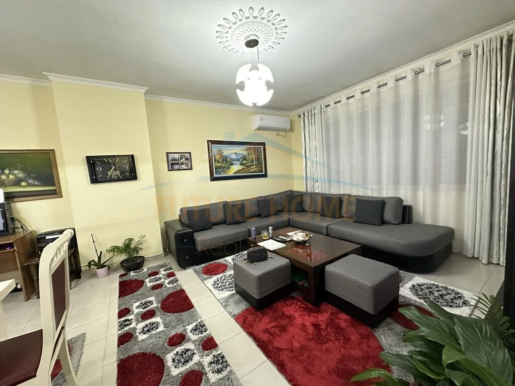 Shitet, Apartament 2+1, Unaza e Re.UNA38398