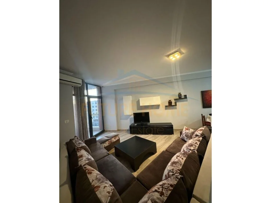 Shitet, Apartament 2+1+2, Unaza e Re, Tirane UNA38476