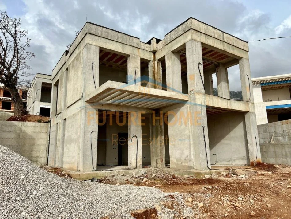 Shitet, Vilë , San Nicolas, Palasë