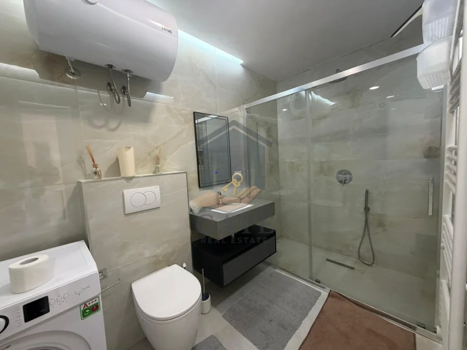 Durres, shitet apartament 2+1 Kati 6, 99 m² 115.000 € (Shkembi i Kavajes)