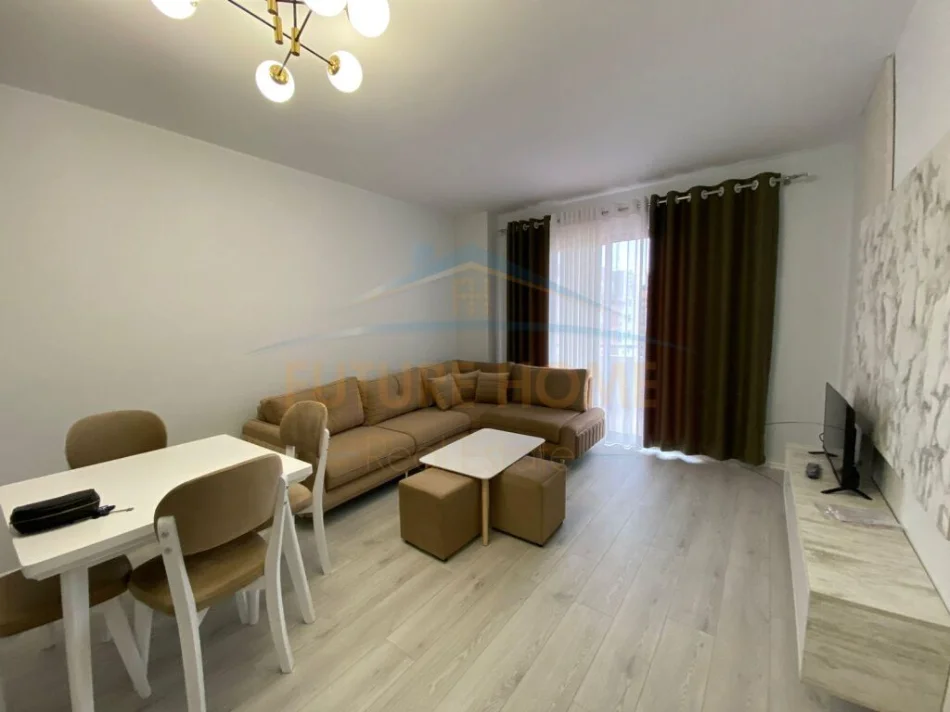 Qera, Apartament 2+1, Unaza e Re. 0696069906