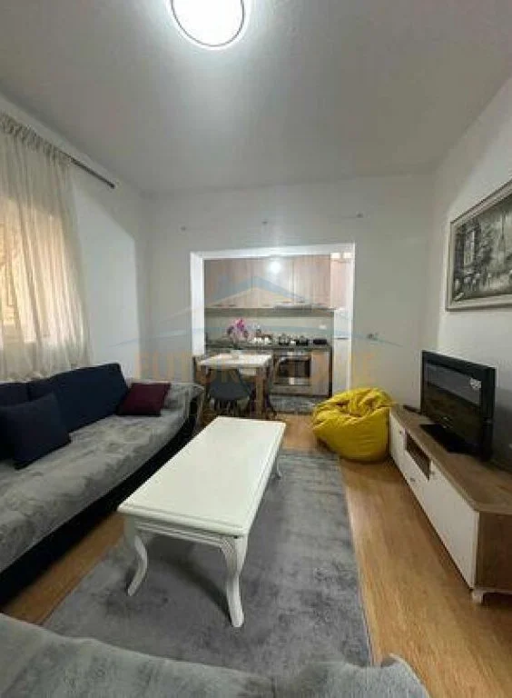 Tirane, shitet apartament 3+1 Kati 1, 106 m² 175.000 € (Brryli)