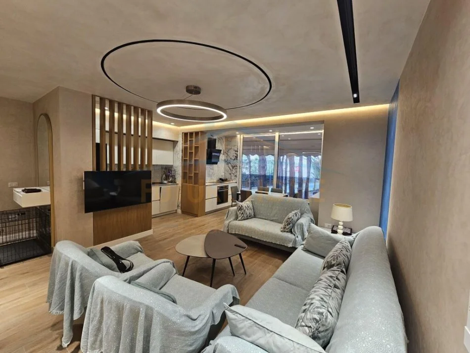 Durres, shitet apartament 2+1 Kati 2, 102 m² 180.000 € (Mali i Robit)