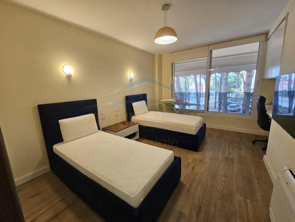 Mali Robit, shitet apartament 2+1+Ballkon Kati 2, 102 m² 180.000 € (Durres)