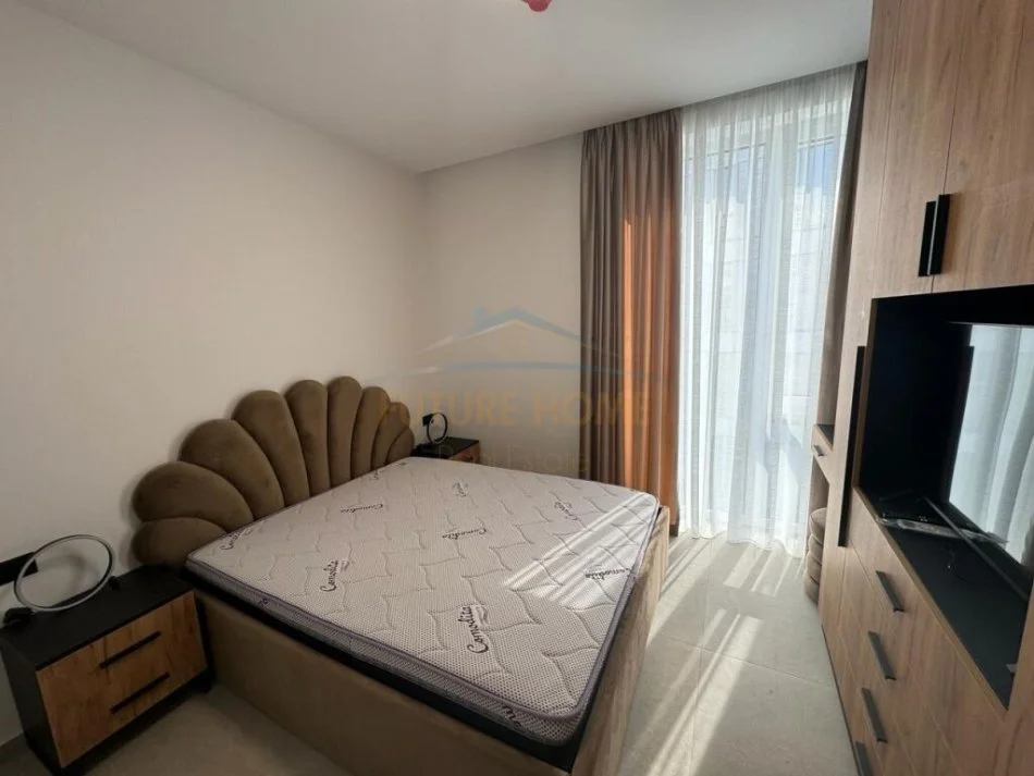 Tirane, jepet me qera apartament 2+1 Kati 2, 113 m² 1.500 € 