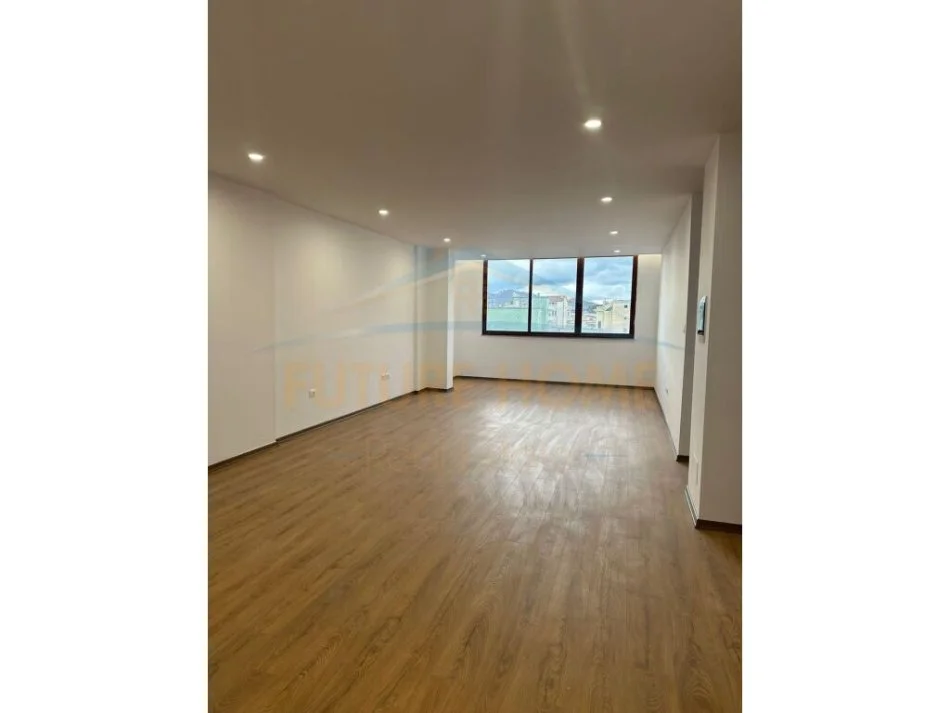 Qera, Apartament 2+1, Blloku, Tiranë