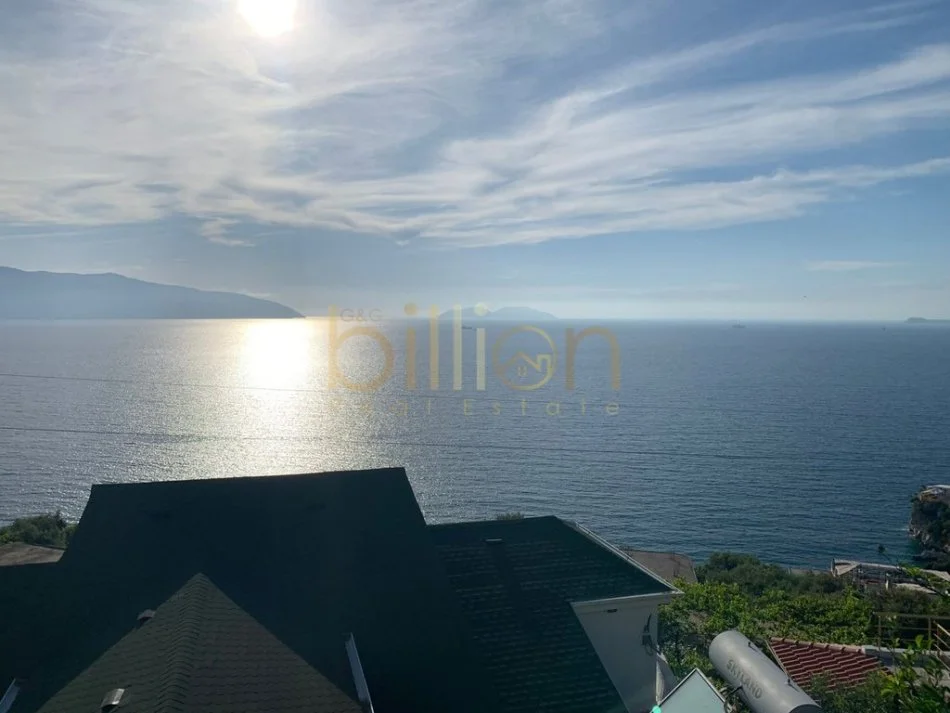 Vlore, shitet vile 4-kateshe , 320 m² 600.000 € (Uji i ftohte)