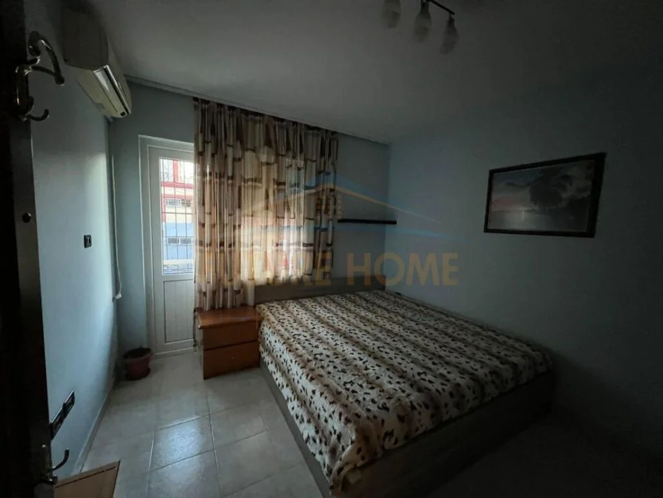 Shitet, Apartament 3+1+2, Laprakë, Tiranë.