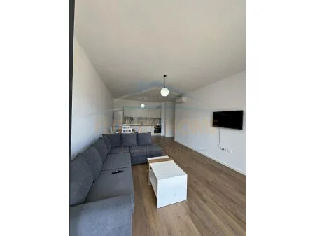 Qera, Apartament 2+1+2, Don Bosko. 700 euro UNA39075