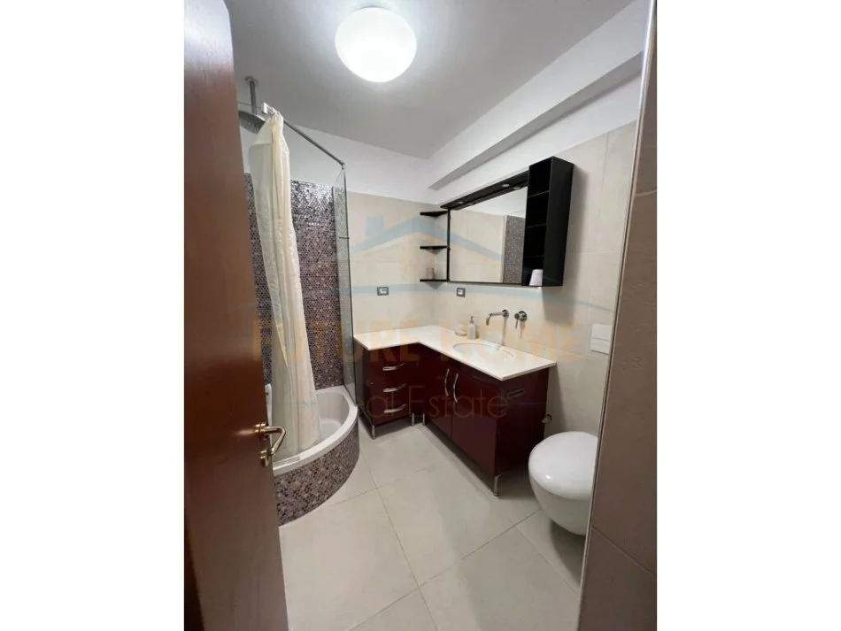 Qera, Apartament 3+1, Qendër