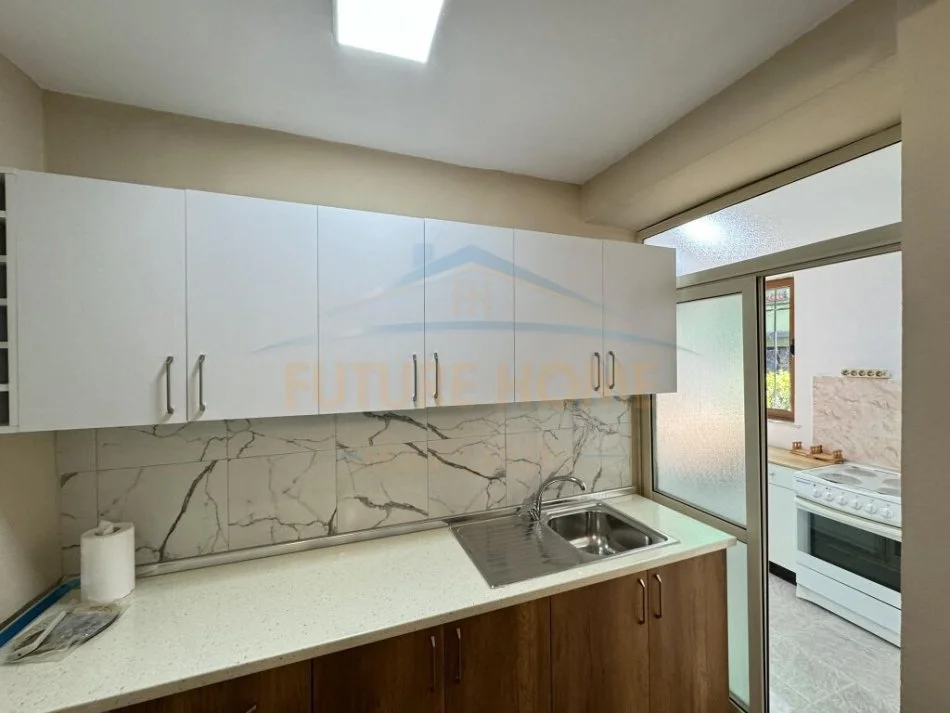 Shitet, Apartament 1+1, Myslym Shyri.
Cmimi 119,000euro