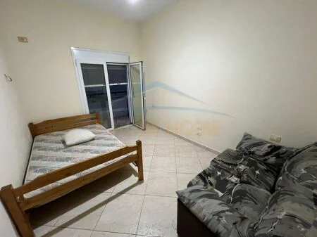 Qera, Shtepi Private, Unaza e Re. UNA39142