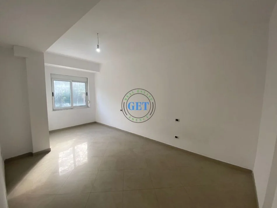 Durres, shitet apartament 1+1, Kati 2, 55 m2 65,000 € (Plazh,Iliria)