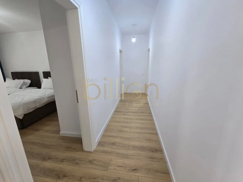 Tirane, shitet 2+1+Ballkon , 110 m² 250.000 € (Prane 21 Dhjetorit,Reprt TV)