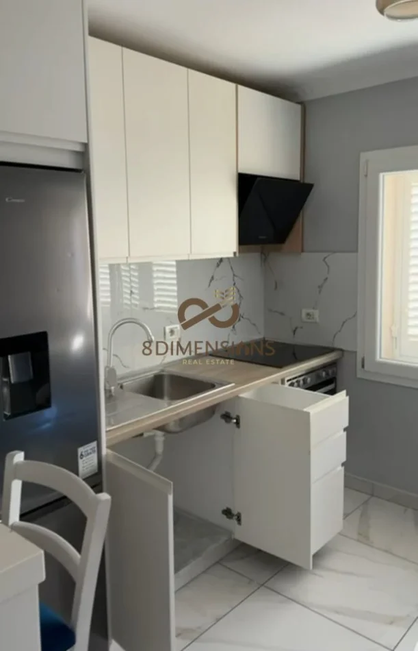 Tirane, shitet apartament 1+1 Kati 3, 90 m² 220.000 € (rruga e barrikadave)