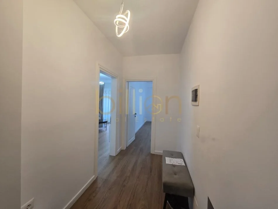 Tirane, shitet apartament 1+1 , 74 m² 177.000 € (Prane Reprt TV)