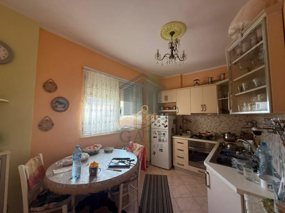 Durres, shitet apartament 2+1+Ballkon Kati 4, 106 m² 200.000 € (Vollga)