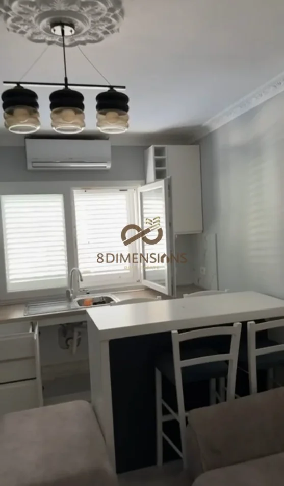 Tirane, shitet apartament 1+1 Kati 3, 90 m² 220.000 € (rruga e barrikadave)