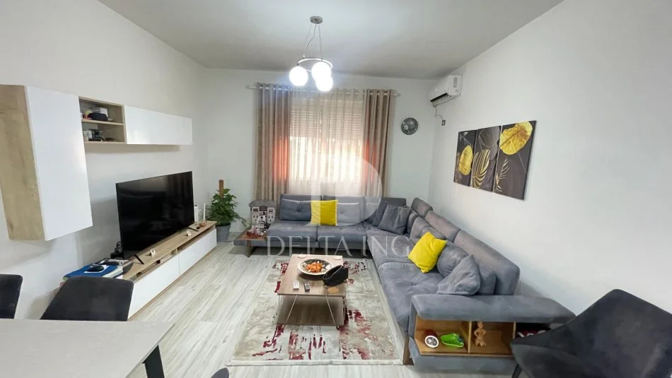 Tirane, shitet apartament 1+1+Aneks+Ballkon Kati 5, 69 m² 110.000 € (Ish Parku Autobuseve Tirane)