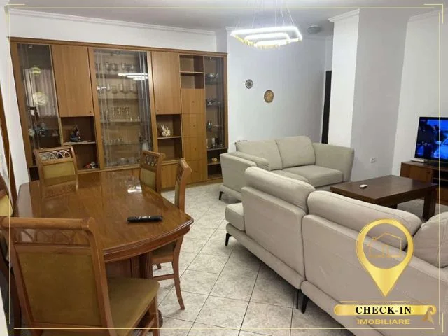 Tirane, jepet me qera apartament 3+1+Aneks+Ballkon Kati 5, 109 m² 750 € (Rruga Siri Kodra)
