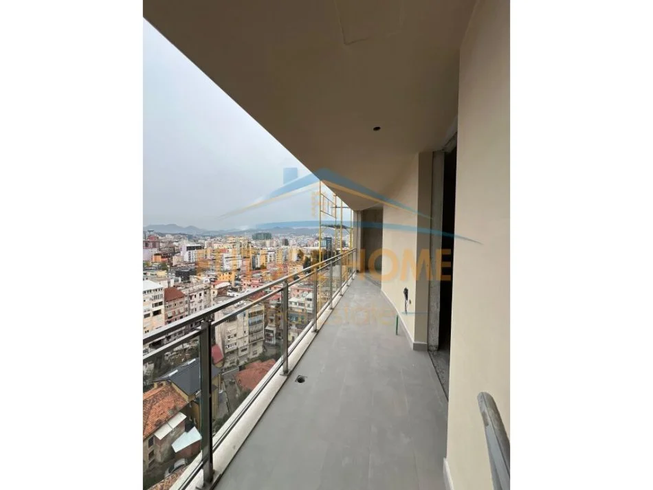 Shitet,Apartament 2+1, Rezidenca Mine Peza, Tiranë