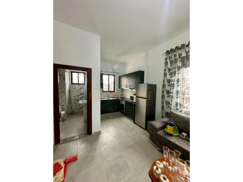 Qera, Apartament 1+1, në Kinostudio, Tiranë.