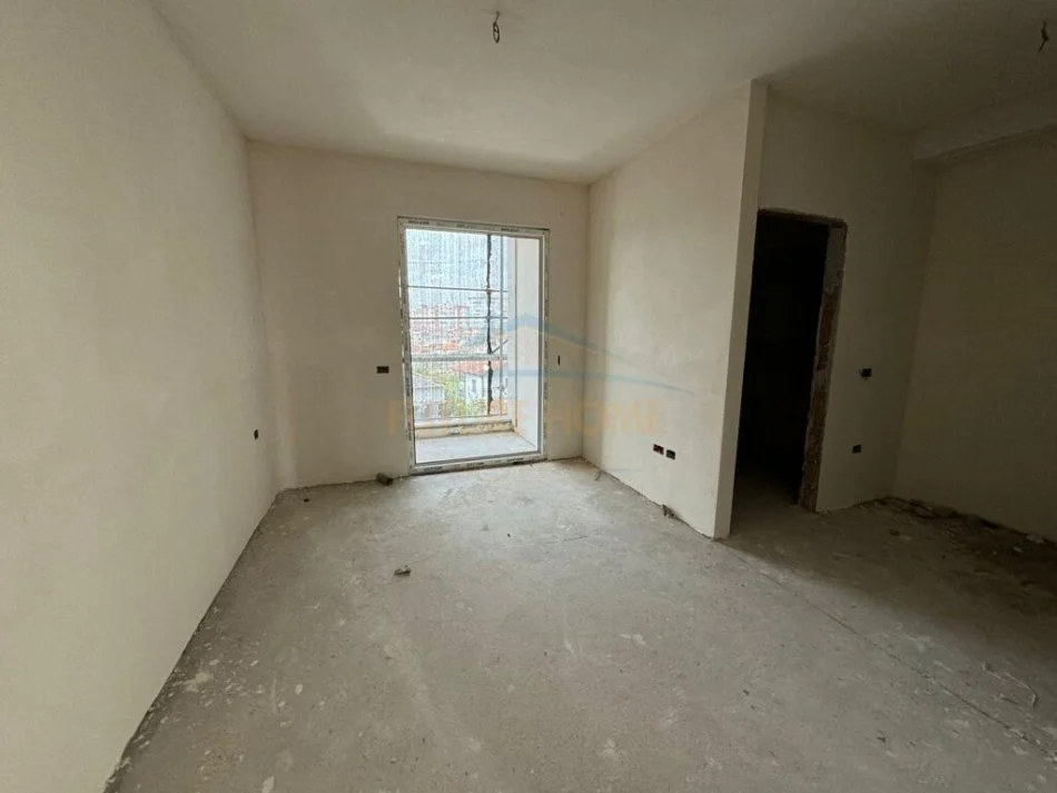 Shitet, Apartament 2+1+2, Bulevardi i Ri, Rruga Jordan Misja.
161,700 €