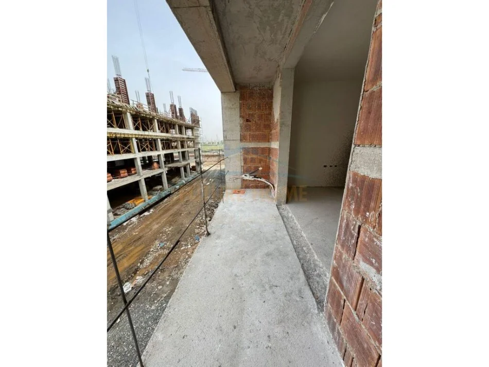 Tirane, shitet apartament 2+1+Ballkon Kati 2, 110 m² 173.800 € (Bulevrdi i Ri)