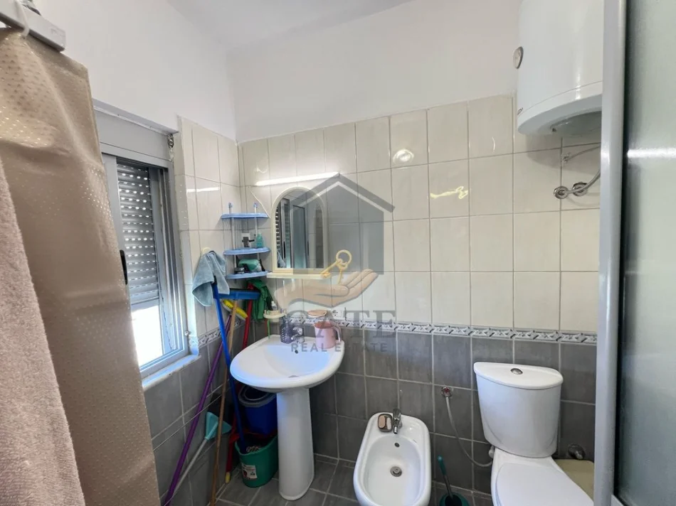 Durres, shitet garsonier Kati 4, 31 m² 60.000 € (Shkembi i Kavajes)