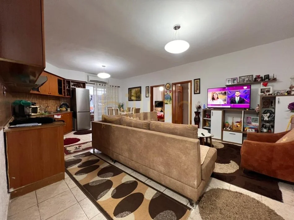 Tirane, shitet apartament 2+1 , 84 m² 155.000 € (Don Bosko)