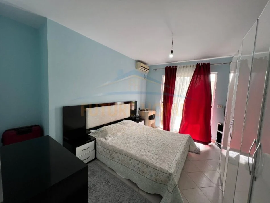 Shitet, Apartament 2+1+2, Unaza Re, Tirane
