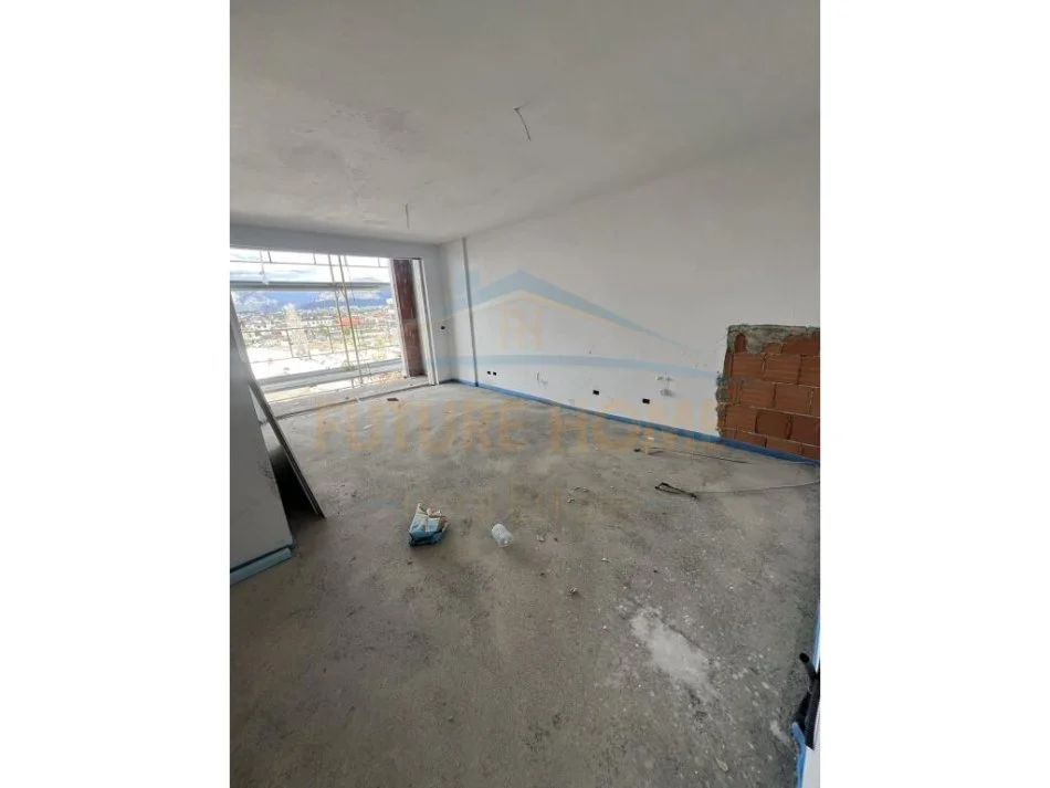 SHITET APARTAMENTI 1+1 ,AKSES TIRANA DOGANA