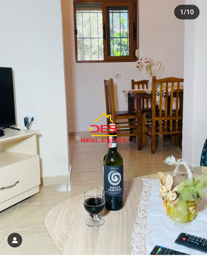 Vlore, jepet me qera shtepi 1+1+Ballkon Kati 0, 80 m² 280 € (Rruga Çamëria)