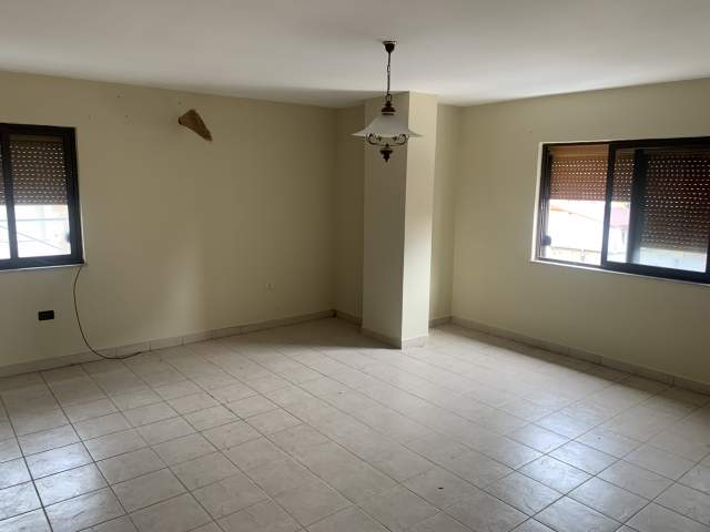 Tirane, jepet me qera apartament 2+1+BLK Kati 5, 109 m² 600 Euro (Sami Frasheri bllok)