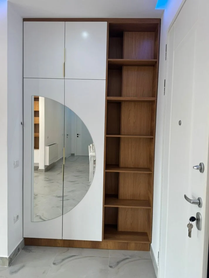 Tirane, jepet me qera apartament 2+1+Ballkon , 120 m² 1.300 € (kompleksi delijorgji)