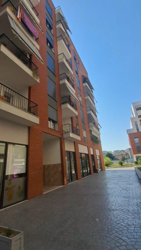Tirane, shitet apartament 1+1+Aneks+Ballkon Kati 5, 70 m² 109.000 € (Rruga Ali Demi)