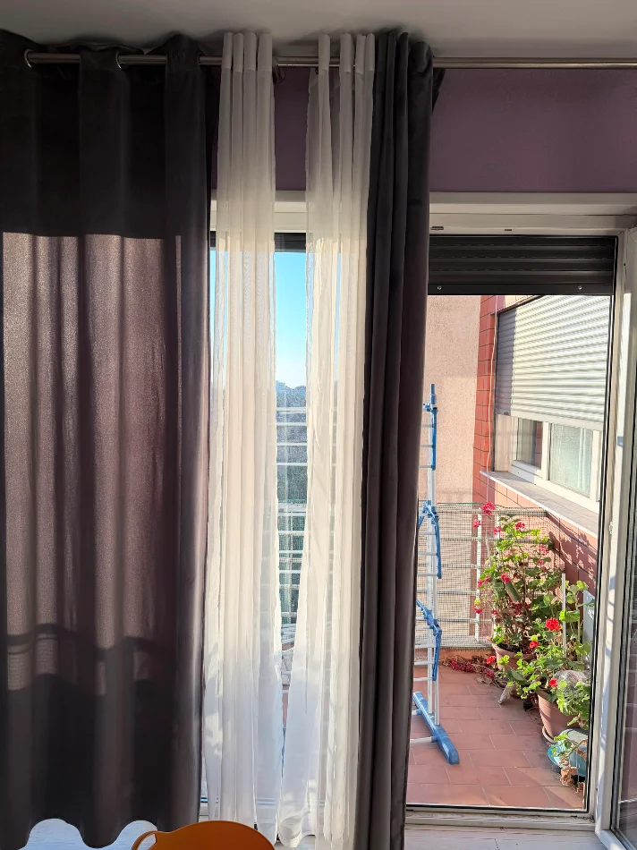 Tirane, jepet me qera apartament 1+1 prane Maternitetit të Ri