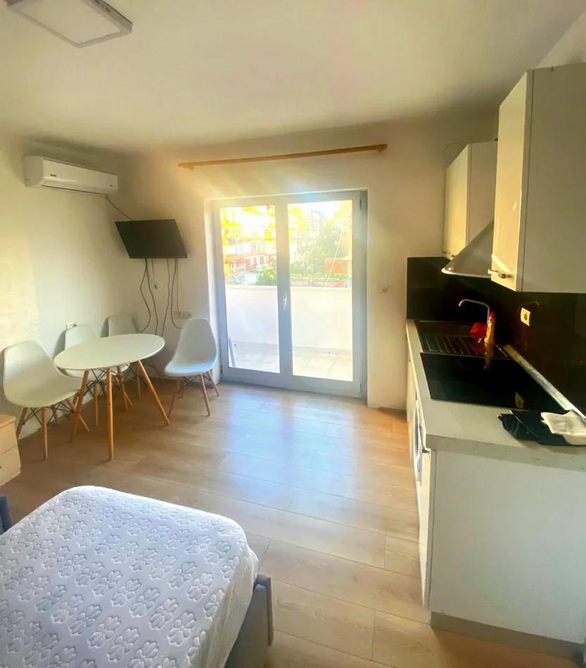 Tirane, jepet me qera garsonier Kati 4, 35 m² 440 € (RRUGA MUHAMET GJOLLESHA)