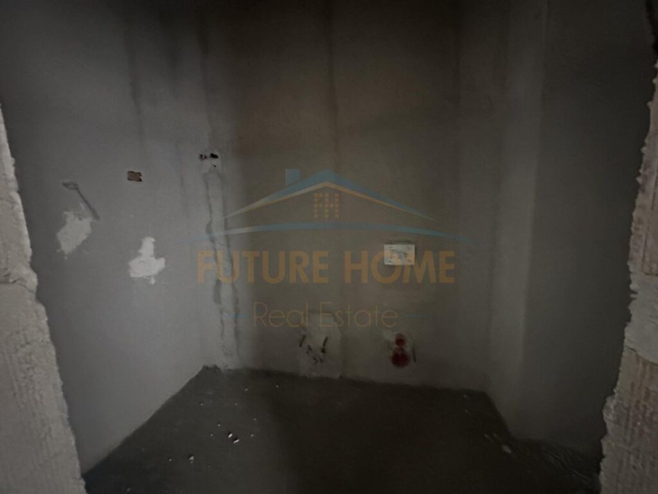 Shitet, Apartament 1+1, Rruga Dritan Hoxha.