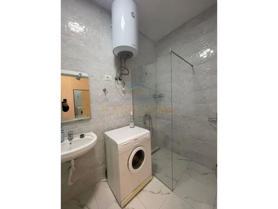 jepet me qera apartament 1+1 Kati 4, 75 m² 400 €