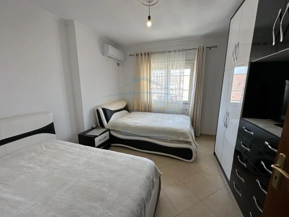 Shitet, Apartament 3+1, Fresk, Tiranë.