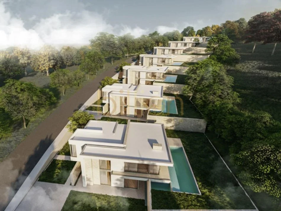 Tirane, shitet Vile 2 Katshe , 315 m² (Farke)