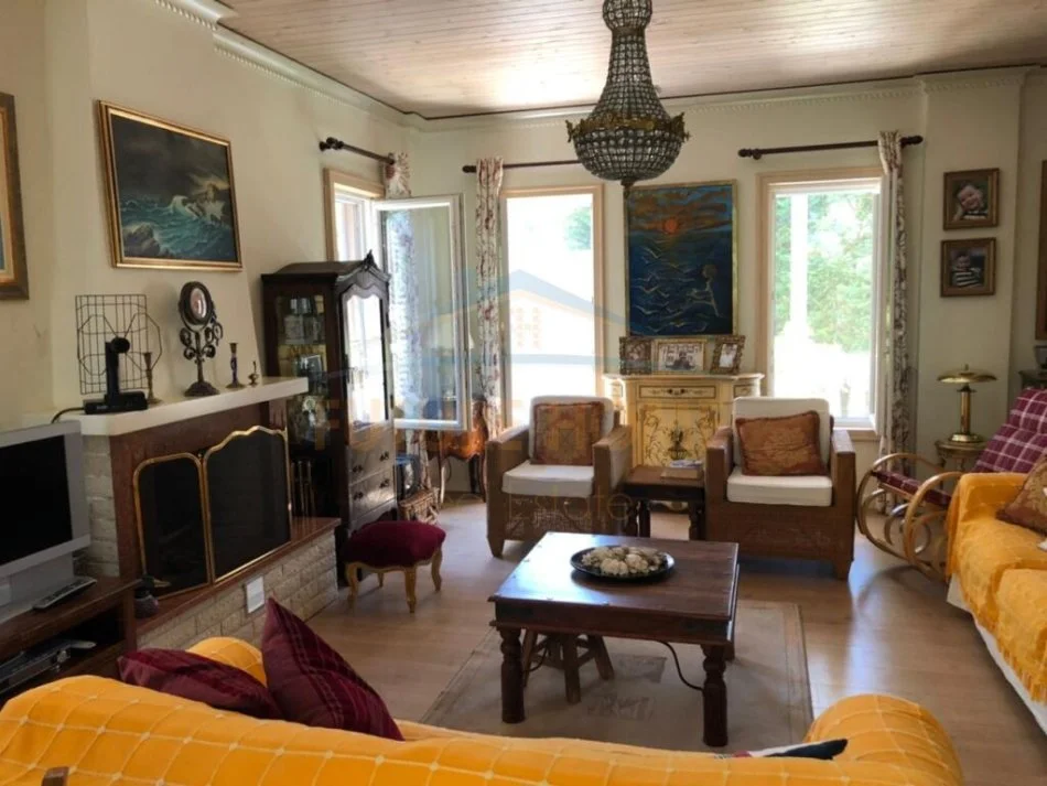 Durres, shitet Vile 2 Katshe , 1.250 m² 500.000 € (Lura 1, Gjiri i Lalzit, Durres)