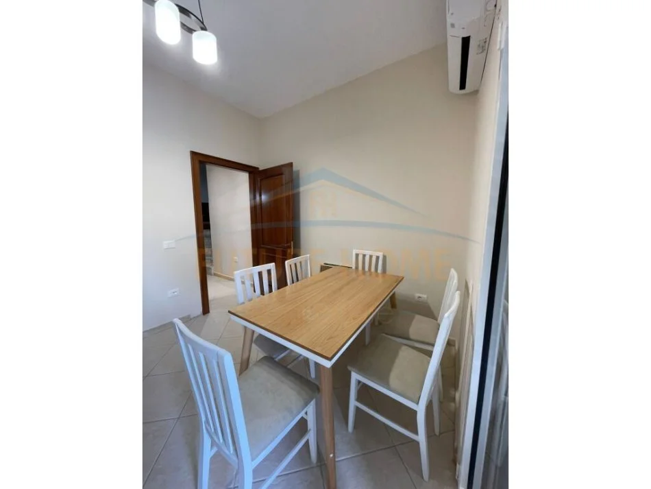 Durres, Qera, apartament duplex 4+1, Kati 2, 120 m² (GJYKATA,DURRES)