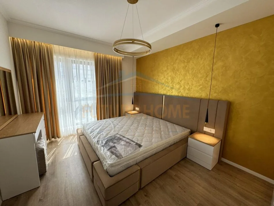 Tirane, jepet me qera apartament 2+1+Ballkon Kati 5, 102 m² 800 € (BULEVARDI I RI)
