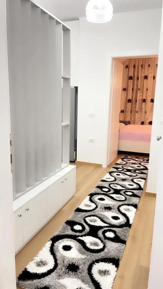 Tirane, jepet me qera apartament 1+1 Kati 4, 55 m² 450 € (Brryli)